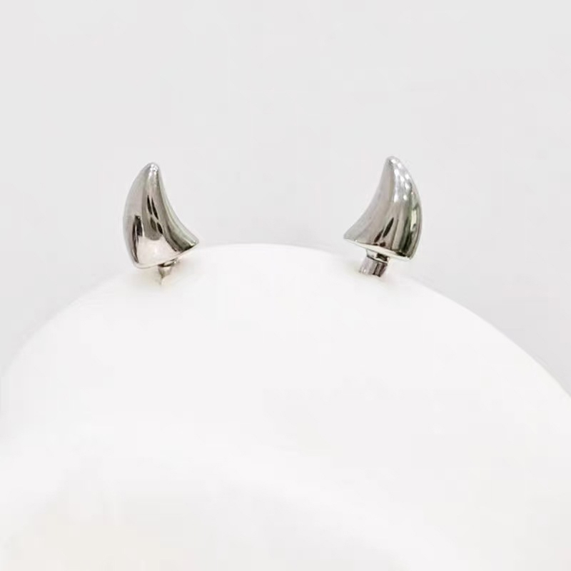Hot Sale Cute Devil Horn Pierc - огляд і ціна Men'S Accessories Jewelry Sale