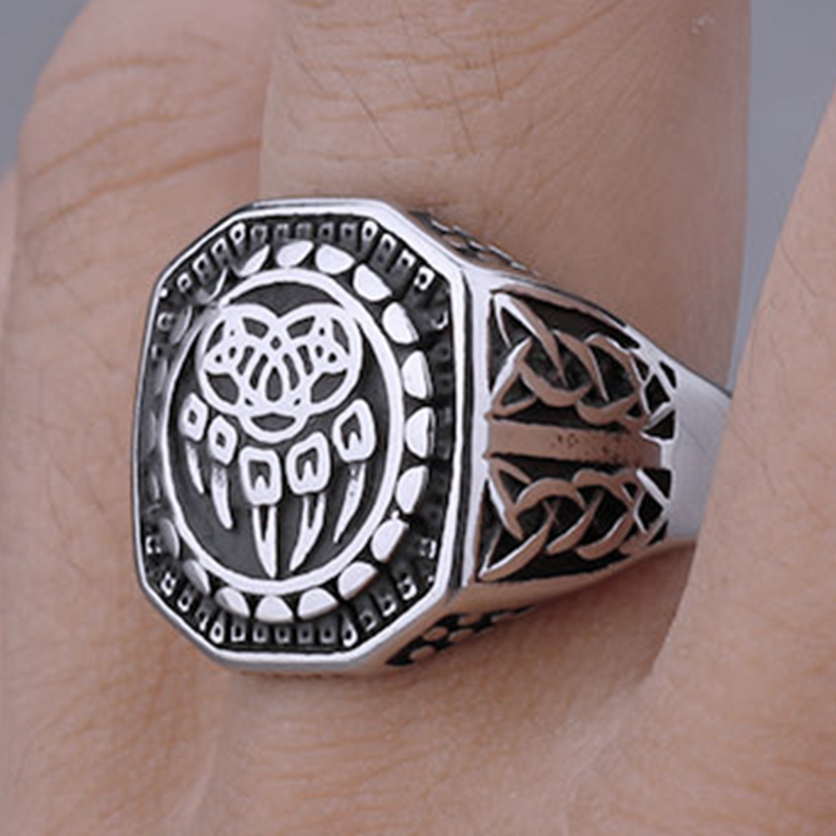 Nordic Viking Wolf Claw Titani - огляд і ціна Men'S Accessories Hand Bands