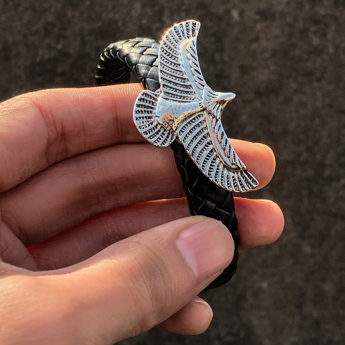Fashion Eagle Bracelet for Men - огляд і ціна Men'S Accessories Hand Bands